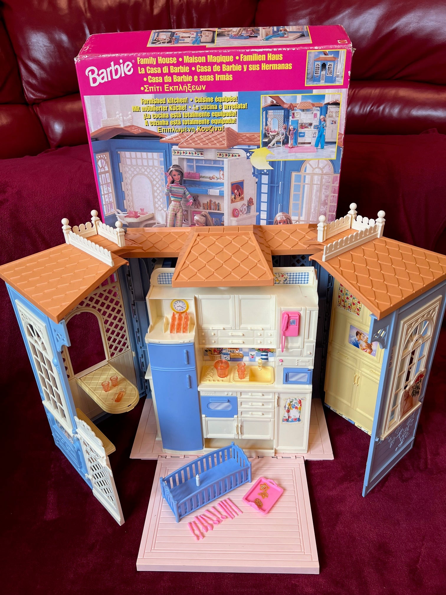 Casa di Barbie Family House 1999 con scatola